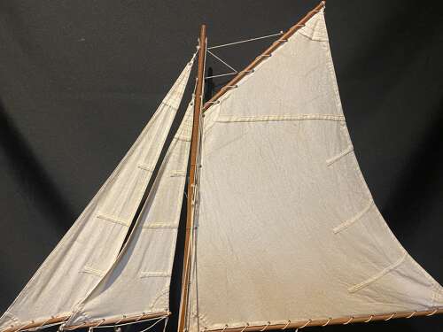 Fine Quality Edwardian Period Wooden Pond Yacht